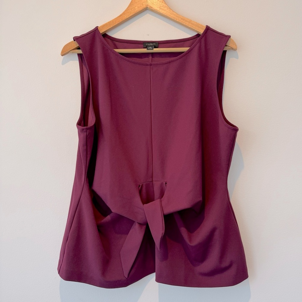 Very good used condition Ann Taylor Factory sleeveless tie waist blouse size XL